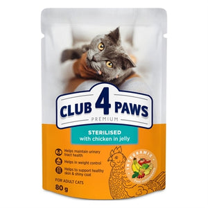CLUB 4 PAWS PREMIUM ADULT STERILISED POUCH KIP IN GELEI